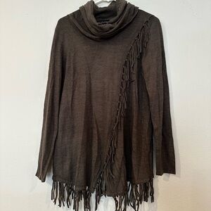 Cowl neck fringe trimmed turtleneck size medium long tunic with long‎ sleeves